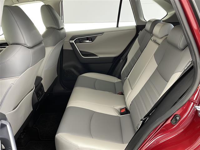 RAV4 G ☆4WD☆モデリスタフルエアロ☆ホワイトレザー☆純正ディスレイオーディオ(Bluetooth/AppleCarPlay/AndoroidAuto)☆全方位モニター☆衝突軽減ブレーキ☆車線逸脱防止(27枚目)
