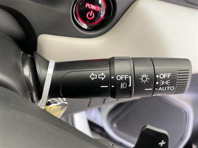 ヴェゼル ｅ：ＨＥＶ　Ｚ　☆４ＷＤ☆寒冷地仕様☆ホワイトレザー☆純正ナビ（フルセグ／Ｂｌｕｅｔｏｏｔｈ／ＡｐｐｌｅＣａｒＰｌａｙ／ＡｎｄｒｏｉｄＡｕｔｏ）☆バックカメラ☆ビルトインＥＴＣ２．０☆衝突軽減ブレーキ（21枚目）