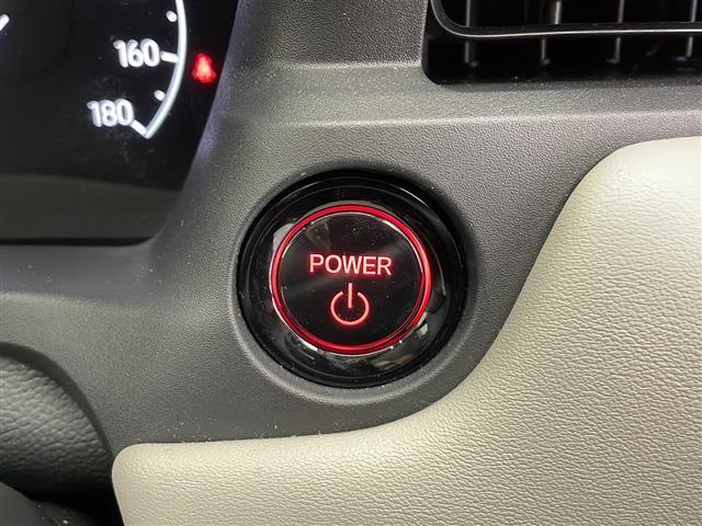 ヴェゼル ｅ：ＨＥＶ　Ｚ　☆４ＷＤ☆寒冷地仕様☆ホワイトレザー☆純正ナビ（フルセグ／Ｂｌｕｅｔｏｏｔｈ／ＡｐｐｌｅＣａｒＰｌａｙ／ＡｎｄｒｏｉｄＡｕｔｏ）☆バックカメラ☆ビルトインＥＴＣ２．０☆衝突軽減ブレーキ（22枚目）