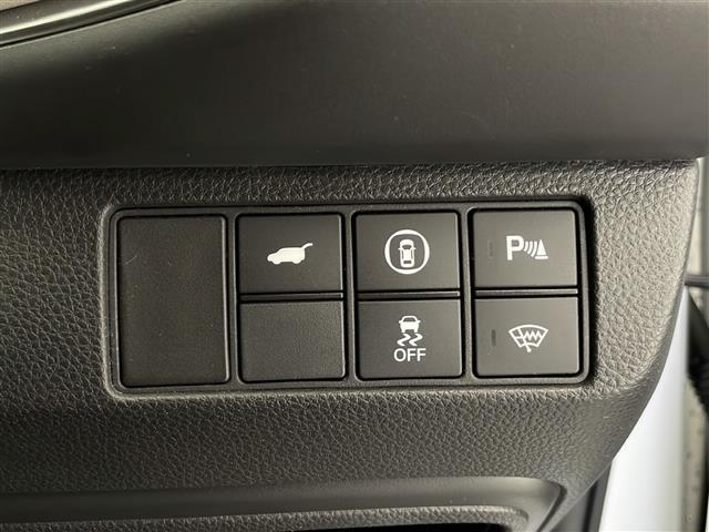 ヴェゼル ｅ：ＨＥＶ　Ｚ　☆４ＷＤ☆寒冷地仕様☆ホワイトレザー☆純正ナビ（フルセグ／Ｂｌｕｅｔｏｏｔｈ／ＡｐｐｌｅＣａｒＰｌａｙ／ＡｎｄｒｏｉｄＡｕｔｏ）☆バックカメラ☆ビルトインＥＴＣ２．０☆衝突軽減ブレーキ（23枚目）