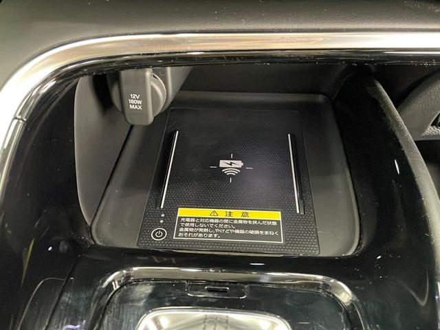 ヴェゼル ｅ：ＨＥＶ　Ｚ　☆４ＷＤ☆寒冷地仕様☆ホワイトレザー☆純正ナビ（フルセグ／Ｂｌｕｅｔｏｏｔｈ／ＡｐｐｌｅＣａｒＰｌａｙ／ＡｎｄｒｏｉｄＡｕｔｏ）☆バックカメラ☆ビルトインＥＴＣ２．０☆衝突軽減ブレーキ（29枚目）