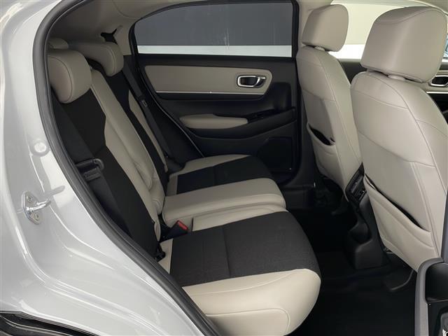 ヴェゼル ｅ：ＨＥＶ　Ｚ　☆４ＷＤ☆寒冷地仕様☆ホワイトレザー☆純正ナビ（フルセグ／Ｂｌｕｅｔｏｏｔｈ／ＡｐｐｌｅＣａｒＰｌａｙ／ＡｎｄｒｏｉｄＡｕｔｏ）☆バックカメラ☆ビルトインＥＴＣ２．０☆衝突軽減ブレーキ（34枚目）