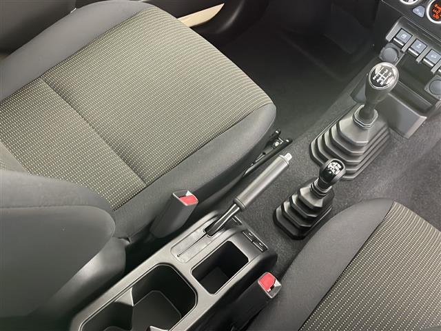 ジムニー XC ALPINEディスプレイオーディオ リフトアップ オートマチックハイビーム スマートキー LEDヘッドライト オートライト クルーズコントロール ダウンヒルアシストコントロール センターデフロック(18枚目)