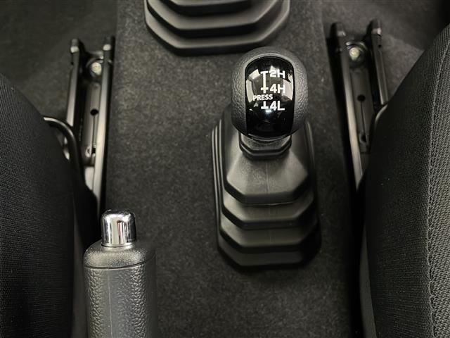 ジムニー XC ALPINEディスプレイオーディオ リフトアップ オートマチックハイビーム スマートキー LEDヘッドライト オートライト クルーズコントロール ダウンヒルアシストコントロール センターデフロック(19枚目)