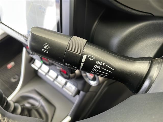 ＧＲ８６ ＲＺ　純正９インチメモリナビ　フルセグＴＶ　ＣＤ　ＤＶＤ　ＢＴ　バックカメラ　ＥＴＣ　クルーズコントロール　ハーフレザーシート　シートヒーター　革巻きステアリング　ステアリングスイッチ　スマートキー（15枚目）