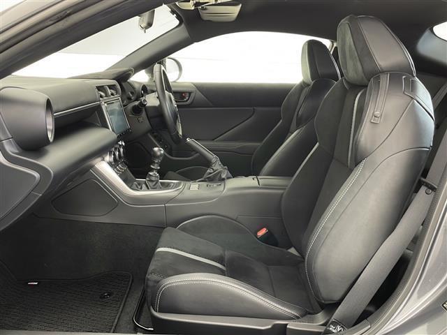 ＧＲ８６ ＲＺ　純正９インチメモリナビ　フルセグＴＶ　ＣＤ　ＤＶＤ　ＢＴ　バックカメラ　ＥＴＣ　クルーズコントロール　ハーフレザーシート　シートヒーター　革巻きステアリング　ステアリングスイッチ　スマートキー（32枚目）