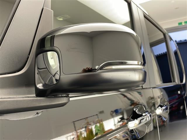 N-BOXカスタム ベースグレード 届出済未使用車 ホンダセンシング プッシュスタートボタン アイドリングストップ スマートキー レーダークルーズコントロール Type-C充電 席シートヒーター 左側電動スライドドア 純正14インチAW(4枚目)