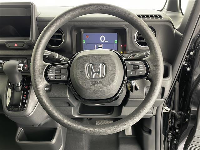 N-BOXカスタム ベースグレード 届出済未使用車 ホンダセンシング プッシュスタートボタン アイドリングストップ スマートキー レーダークルーズコントロール Type-C充電 席シートヒーター 左側電動スライドドア 純正14インチAW(7枚目)