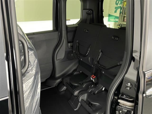 N-BOXカスタム ベースグレード 届出済未使用車 ホンダセンシング プッシュスタートボタン アイドリングストップ スマートキー レーダークルーズコントロール Type-C充電 席シートヒーター 左側電動スライドドア 純正14インチAW(26枚目)