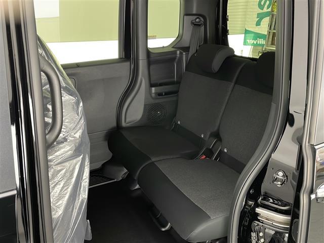 N-BOXカスタム ベースグレード 届出済未使用車 ホンダセンシング プッシュスタートボタン アイドリングストップ スマートキー レーダークルーズコントロール Type-C充電 席シートヒーター 左側電動スライドドア 純正14インチAW(27枚目)