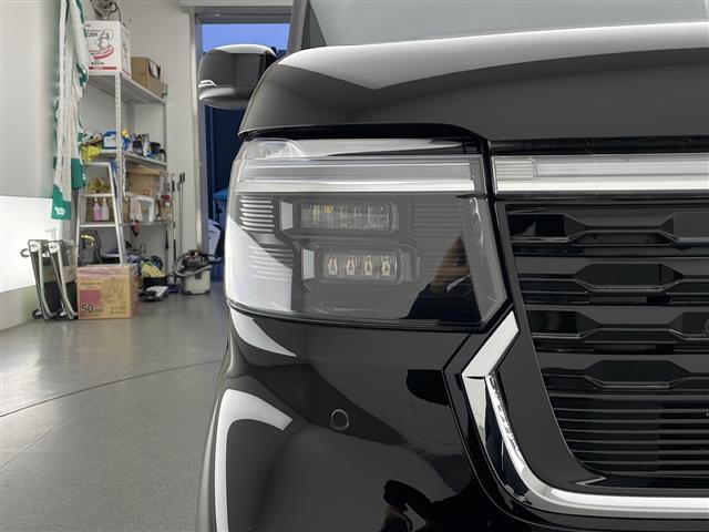 N-BOXカスタム ベースグレード 届出済未使用車 ホンダセンシング プッシュスタートボタン アイドリングストップ スマートキー レーダークルーズコントロール Type-C充電 席シートヒーター 左側電動スライドドア 純正14インチAW(36枚目)