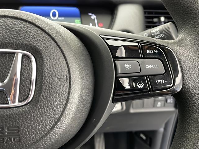 フィット ｅ：ＨＥＶベーシック　４ＷＤ　ホンダセンシング　アダプティブクルーズコントロール　衝突軽減ブレーキ　車線維持支援機能　ブラインドスポットインフォメーション　ＬＥＤヘッドライト　社外ナビ　バックカメラ（14枚目）