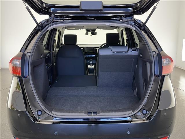 フィット ｅ：ＨＥＶベーシック　４ＷＤ　ホンダセンシング　アダプティブクルーズコントロール　衝突軽減ブレーキ　車線維持支援機能　ブラインドスポットインフォメーション　ＬＥＤヘッドライト　社外ナビ　バックカメラ（31枚目）