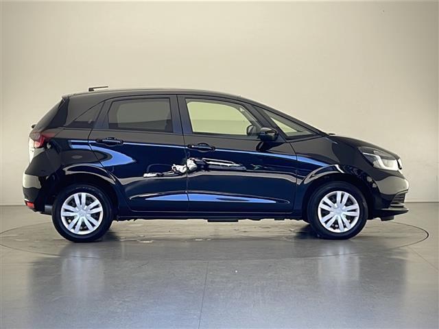 フィット ｅ：ＨＥＶベーシック　４ＷＤ　ホンダセンシング　アダプティブクルーズコントロール　衝突軽減ブレーキ　車線維持支援機能　ブラインドスポットインフォメーション　ＬＥＤヘッドライト　社外ナビ　バックカメラ（41枚目）