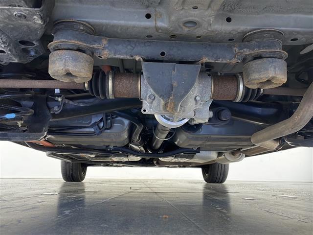 フィット ｅ：ＨＥＶベーシック　４ＷＤ　ホンダセンシング　アダプティブクルーズコントロール　衝突軽減ブレーキ　車線維持支援機能　ブラインドスポットインフォメーション　ＬＥＤヘッドライト　社外ナビ　バックカメラ（48枚目）