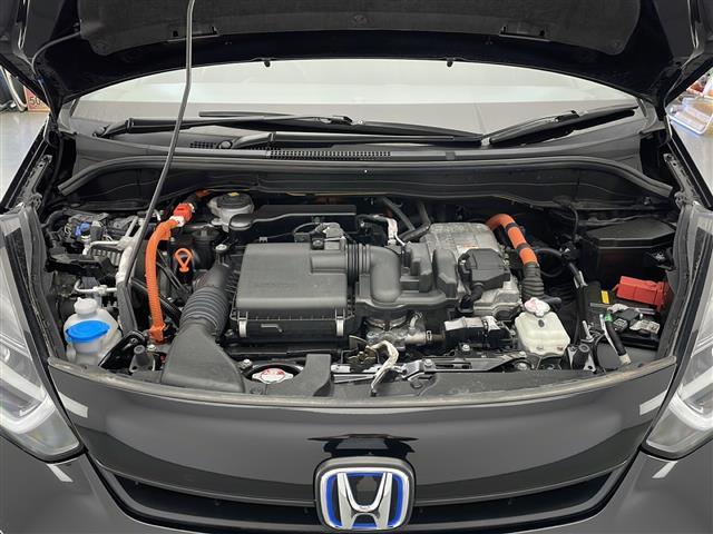 フィット ｅ：ＨＥＶベーシック　４ＷＤ　ホンダセンシング　アダプティブクルーズコントロール　衝突軽減ブレーキ　車線維持支援機能　ブラインドスポットインフォメーション　ＬＥＤヘッドライト　社外ナビ　バックカメラ（49枚目）