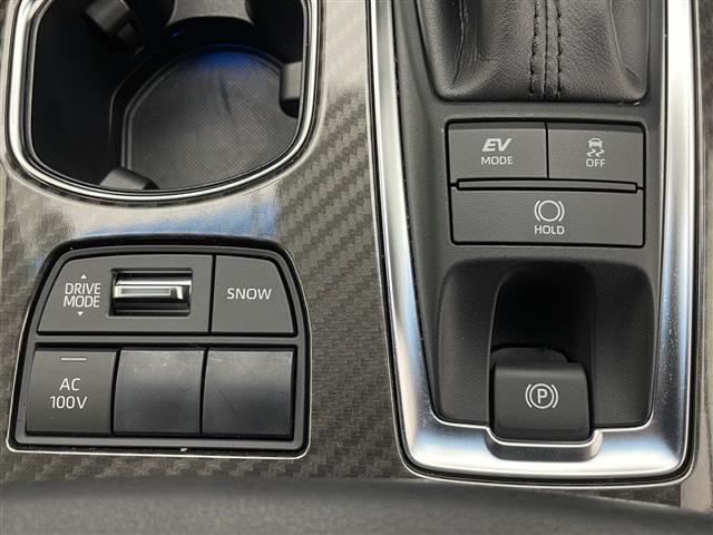 クラウンハイブリッド ＲＳ　純正１２．３インチメモリーナビ　フルセグＴＶ　バックカメラ（バック／サイド　☆Ｔｏｙｏｔａ　Ｓａｆｅｔｙ　Ｓｅｎｓｅ　前後方ドライブレコーダー　ＬＥＤオートヘッドライト　フォグランプ（26枚目）