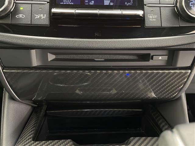 クラウンハイブリッド ＲＳ　純正１２．３インチメモリーナビ　フルセグＴＶ　バックカメラ（バック／サイド　☆Ｔｏｙｏｔａ　Ｓａｆｅｔｙ　Ｓｅｎｓｅ　前後方ドライブレコーダー　ＬＥＤオートヘッドライト　フォグランプ（27枚目）