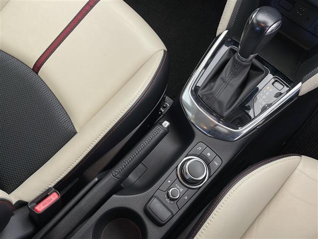 デミオ ＸＤツーリング　Ｌパッケージ　☆純正ナビ☆冬タイヤ積み込み☆ビルトインＥＴＣ☆プッシュスタート☆ＬＥＤヘッドライト☆アイドリングストップ☆スマートキー☆クルーズコントロール☆バックカメラ☆ハーフレザー（24枚目）