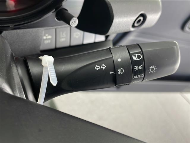 ジムニー ＸＣ　社外ディスプレイオーディオ＆ＢＴ／クルーズコントロール／車線逸脱警報／衝突軽減ブレーキ／ダウンヒルアシストコントロール／前席シートヒーター／バックカメラ／ＥＴＣ／ＬＥＤヘッドライト／オートライト（17枚目）