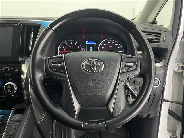 アルファード ２．５Ｓ　Ｃパッケージ　ＪＢＬプレミアムサウンド／純正ＳＤナビ＆フルセグＴＶ＆ＣＤ＆ＤＶＤ＆ＵＳＢ＆ＢＴ／純正後席モニター／トヨタセーフティセンス／アダプティブクルーズコントロール／レーントレーシングアシスト／バックカメラ（18枚目）