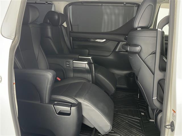 アルファード ２．５Ｓ　Ｃパッケージ　ＪＢＬプレミアムサウンド／純正ＳＤナビ＆フルセグＴＶ＆ＣＤ＆ＤＶＤ＆ＵＳＢ＆ＢＴ／純正後席モニター／トヨタセーフティセンス／アダプティブクルーズコントロール／レーントレーシングアシスト／バックカメラ（36枚目）