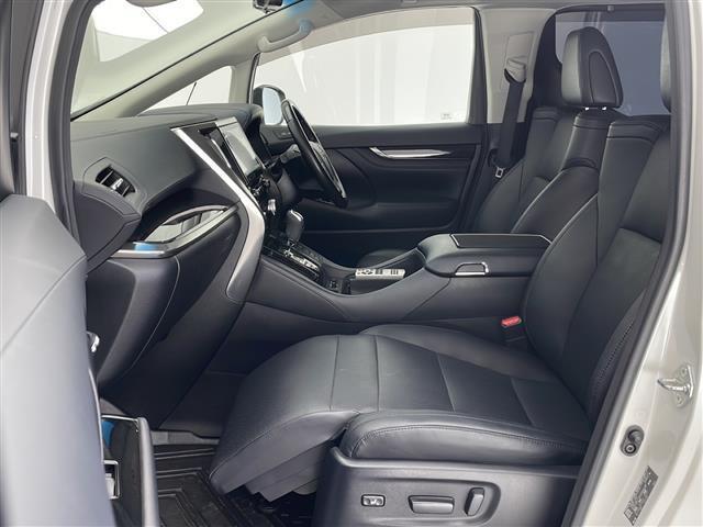 アルファード ２．５Ｓ　Ｃパッケージ　ＪＢＬプレミアムサウンド／純正ＳＤナビ＆フルセグＴＶ＆ＣＤ＆ＤＶＤ＆ＵＳＢ＆ＢＴ／純正後席モニター／トヨタセーフティセンス／アダプティブクルーズコントロール／レーントレーシングアシスト／バックカメラ（42枚目）