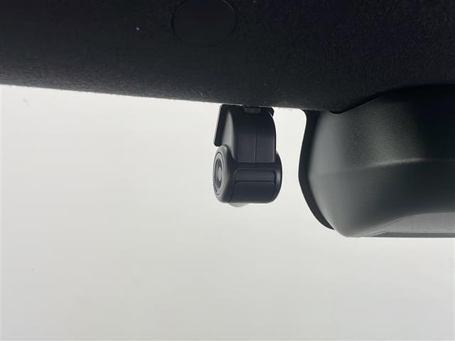 タント カスタムXセレクション ☆4WD☆ワンオーナー☆純正ナビ☆両側パワースライドドア☆アイドリングストップ☆前後ドライブレコーダー☆スマートキー☆バックカメラ☆運転席・助手席シートヒーター☆オートライト(7枚目)