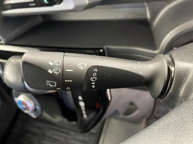 気になる車はすぐにお問い合わせください！画面右側の００６６から始まる無料ダイヤルからお問い合わせ下さい！専門スタッフがお車のご質問にお答えいたします！