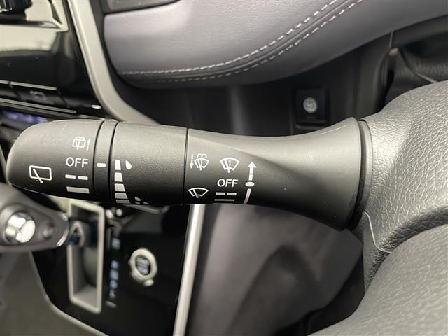 セレナ ハイウェイスター　Ｖ　純正ナビ　フルセグＴＶ　バックカメラ　アラウンドビューモニター　４ＷＤ　スマートキー　ドライブレコーダー　両側パワースライドドア　アイドリングストップ　ＬＥＤライト　オートライト　エマージェンシー（18枚目）