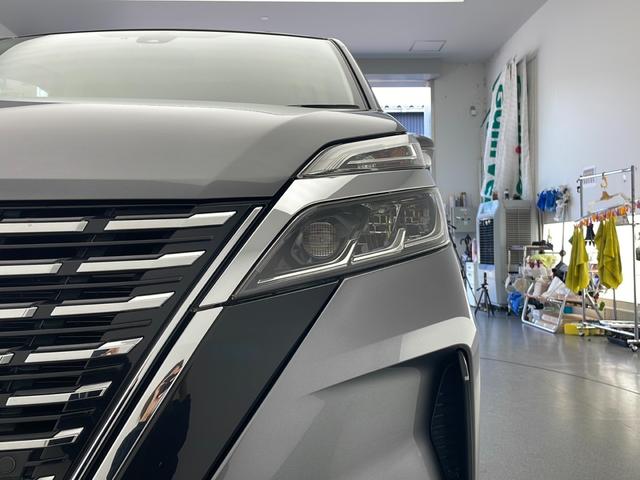 セレナ ハイウェイスター　Ｖ　純正ナビ　フルセグＴＶ　バックカメラ　アラウンドビューモニター　４ＷＤ　スマートキー　ドライブレコーダー　両側パワースライドドア　アイドリングストップ　ＬＥＤライト　オートライト　エマージェンシー（48枚目）