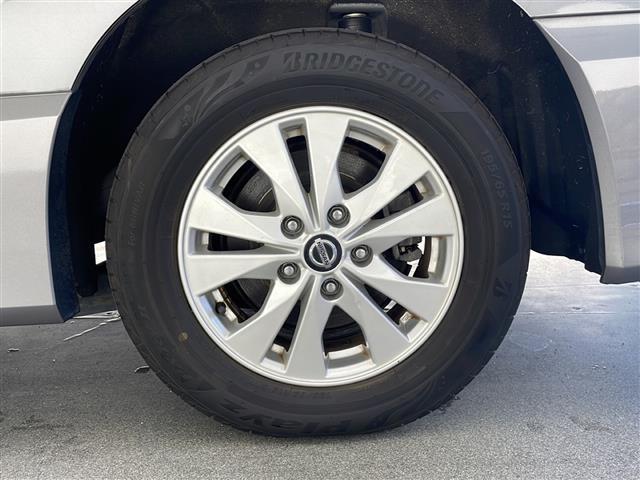 セレナ ハイウェイスター　Ｖ　純正ナビ　フルセグＴＶ　バックカメラ　アラウンドビューモニター　４ＷＤ　スマートキー　ドライブレコーダー　両側パワースライドドア　アイドリングストップ　ＬＥＤライト　オートライト　エマージェンシー（52枚目）