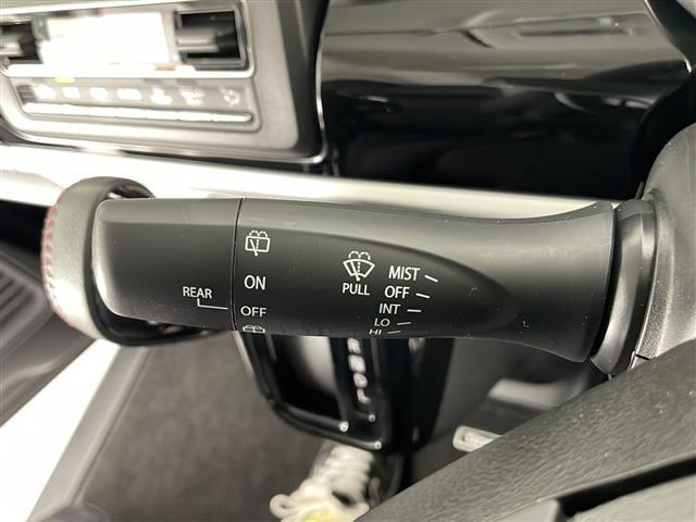 スペーシアカスタム ハイブリッドＸＳ　スズキレーダーブレーキサポート　前席シートヒーター　両側パワースライドドア　ハーフレザーシート　リアサイドサンシェード　リアサーキュレーター　純正フロアマット　純正１５インチＡＷ（11枚目）