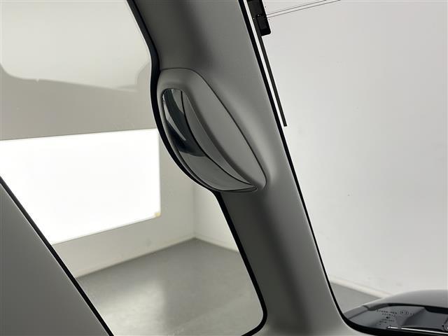 スペーシアカスタム ハイブリッドＸＳ　スズキレーダーブレーキサポート　前席シートヒーター　両側パワースライドドア　ハーフレザーシート　リアサイドサンシェード　リアサーキュレーター　純正フロアマット　純正１５インチＡＷ（17枚目）