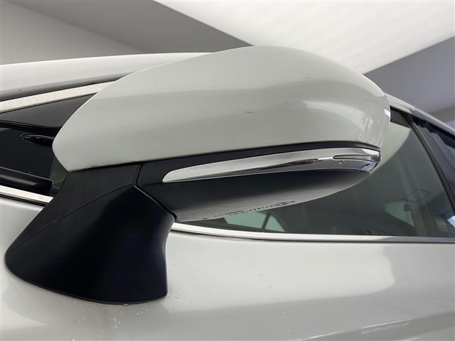 カムリ WSレザーパッケージ TRDフルエアロ&マフラー/純正SDナビ&フルセグTV&CD&DVD&USB&BT/トヨタセーフティセンス/アダプティブクルーズコントロール/レーンディパーチャーアラート/プリクラッシュセフティー(7枚目)