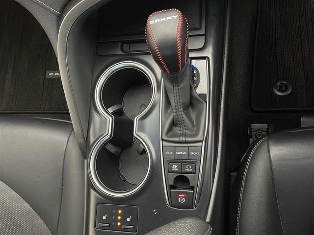 カムリ WSレザーパッケージ TRDフルエアロ&マフラー/純正SDナビ&フルセグTV&CD&DVD&USB&BT/トヨタセーフティセンス/アダプティブクルーズコントロール/レーンディパーチャーアラート/プリクラッシュセフティー(29枚目)