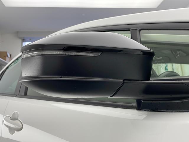 プリウス X ☆4WD☆純正ナビ(フルセグ/Bluetooth/AppleCarPlay/AndroidAuto)☆バックカメラ☆トヨタセーフティーセンス・プリクラッシュセーフティ・レーンキープアシスト(4枚目)