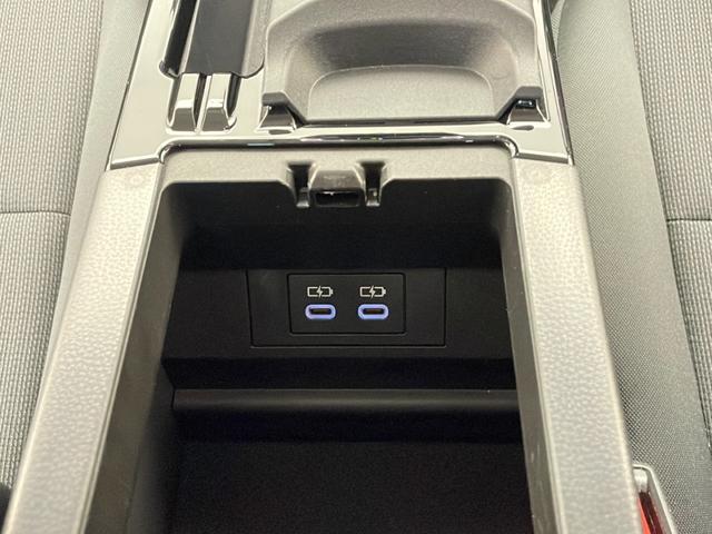 プリウス X ☆4WD☆純正ナビ(フルセグ/Bluetooth/AppleCarPlay/AndroidAuto)☆バックカメラ☆トヨタセーフティーセンス・プリクラッシュセーフティ・レーンキープアシスト(25枚目)