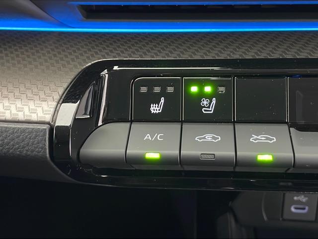 プリウス Z ☆4WD☆12.3インチディスプレイオーディオナビ(フルセグ/Bluetooth/AppleCarPlay/AndroidAuto)☆360°カメラ☆ETC2.0☆トヨタセーフティーセンス(12枚目)