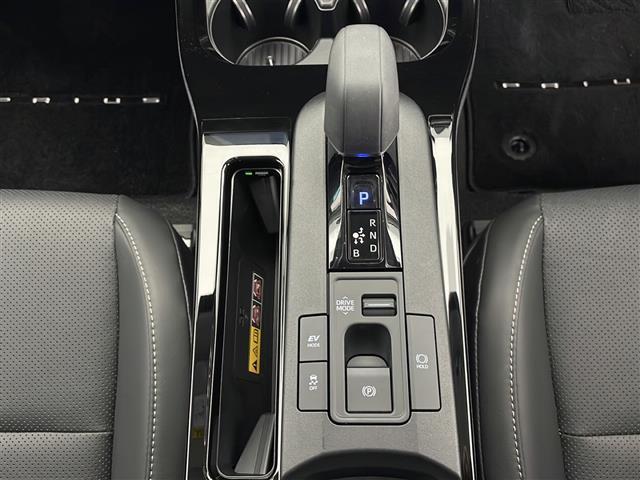 プリウス Z ☆4WD☆12.3インチディスプレイオーディオナビ(フルセグ/Bluetooth/AppleCarPlay/AndroidAuto)☆360°カメラ☆ETC2.0☆トヨタセーフティーセンス(28枚目)