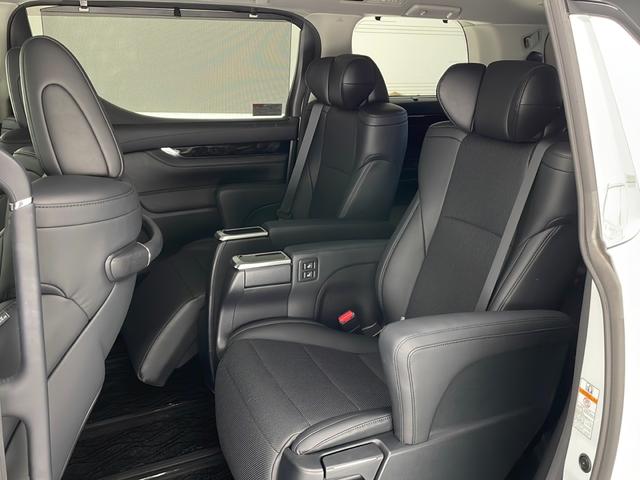 アルファード 2.5S Cパッケージ 純正ナビ JBLサウンド 全方位カメラ ETC パワーシート シートメモリ クルーズコントロール 前後コーナーセンサー 3列シート AM/FM ウォークスルー WAC スライドドア USB入力端子(43枚目)