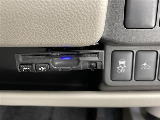 デイズ X Vセレクション+セーフティII 純正ナビ フルセグ、CD、DVD、BT アラウンドビューモニター 純正ホイルキャップ付き夏タイヤ車載 ドアバイザー フォグランプ アイドリングストップ 電格ミラー ウィンカーミラー(9枚目)