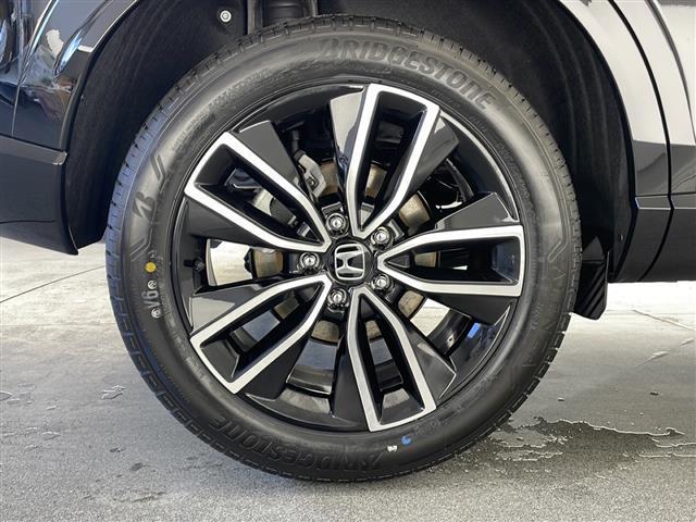 ガラスコーティング、ナビゲーション、ＥＴＣなど、その他のパーツの取り付けお見積もりのご相談も承っております！！クルマのこと何でもお任せください！