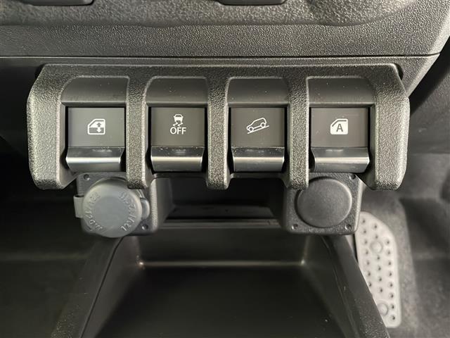 ジムニー ＸＣ　社外メモリナビ＆フルセグＴＶ＆ＣＤ＆ＤＶＤ＆ＢＴ／クルーズコントロール／車線逸脱警報／衝突軽減ブレーキ／ダウンヒルアシストコントロール／前席シートヒーター／ステアリングスイッチ／バックカメラ（17枚目）