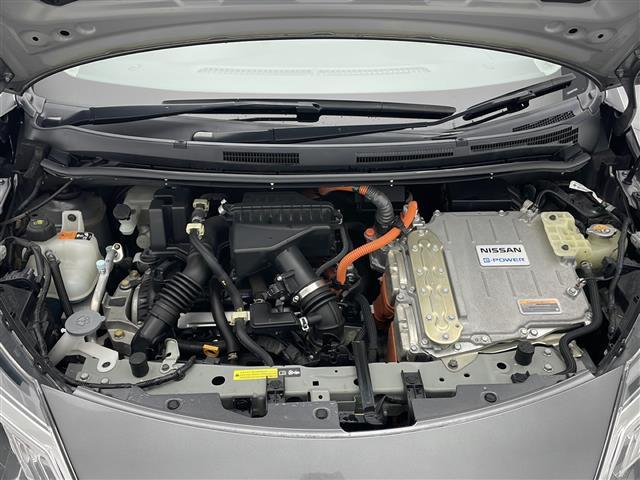 ノート e-パワー X Vセレクション 純正ナビ アラウンドビューモニター プッシュスタート スマートキー 衝突軽減ブレーキ ドライブレコーダー オートライト LEDヘッドライド フルセグTV(3枚目)