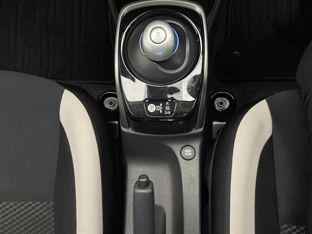 ノート e-パワー X Vセレクション 純正ナビ アラウンドビューモニター プッシュスタート スマートキー 衝突軽減ブレーキ ドライブレコーダー オートライト LEDヘッドライド フルセグTV(20枚目)