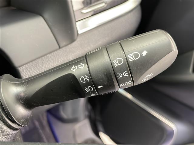 アルファード 2.5S Cパッケージ ALPINEナビ フリップダウンモニター フルセグTV プリクラッシュセーフティ レーダークルーズコントロール ブラインドスポットモニター レーンディパーチャーアラート ステアリングヒーター(16枚目)