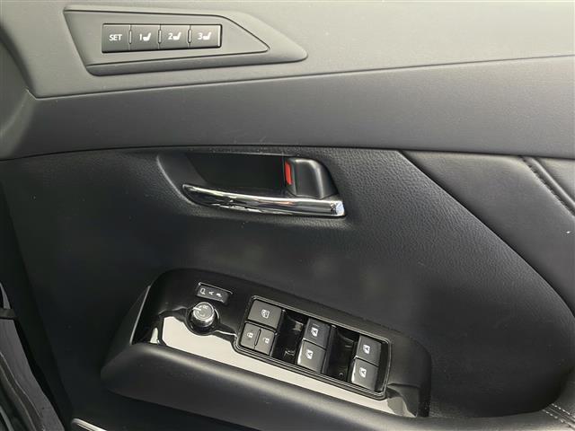 アルファード 2.5S Cパッケージ ALPINEナビ フリップダウンモニター フルセグTV プリクラッシュセーフティ レーダークルーズコントロール ブラインドスポットモニター レーンディパーチャーアラート ステアリングヒーター(19枚目)