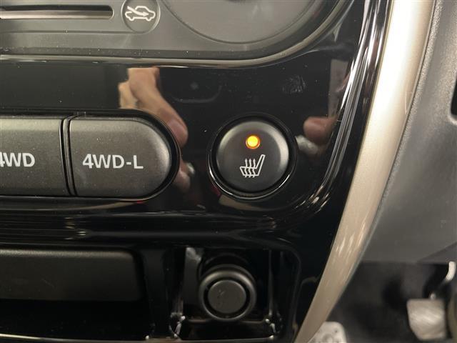 ジムニー ランドベンチャー ☆切り替え4WD☆ターボ☆社外オーディオ☆トーヨーオープンカントリーR/T☆純正マットガード☆TERZOベースキャリア☆サイドステップ☆ISOFIX☆ドアバイザー☆ETC☆スペアキ(6枚目)