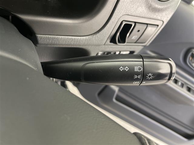 ジムニー ランドベンチャー ☆切り替え4WD☆ターボ☆社外オーディオ☆トーヨーオープンカントリーR/T☆純正マットガード☆TERZOベースキャリア☆サイドステップ☆ISOFIX☆ドアバイザー☆ETC☆スペアキ(12枚目)